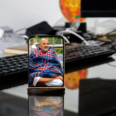 Car Dashboard Idol for Home, Office Desk, Pooja, Temple Showpiece Decoration, Festivals and Gifting Gift Item for Home Family and Friends (Neem Karoli Baba Idol)