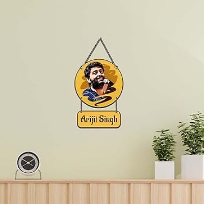 Wooden Wall Hanging Famous Singer Arijit Singh Wall Art Decor For Bedroom, Living Room, Hall, Music Room Decoration Gift for Music Lovers & Fans